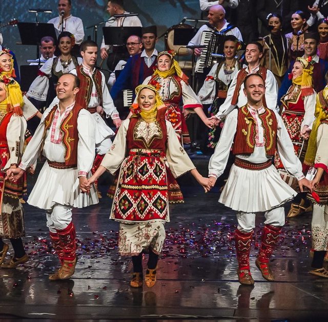 Народни игри